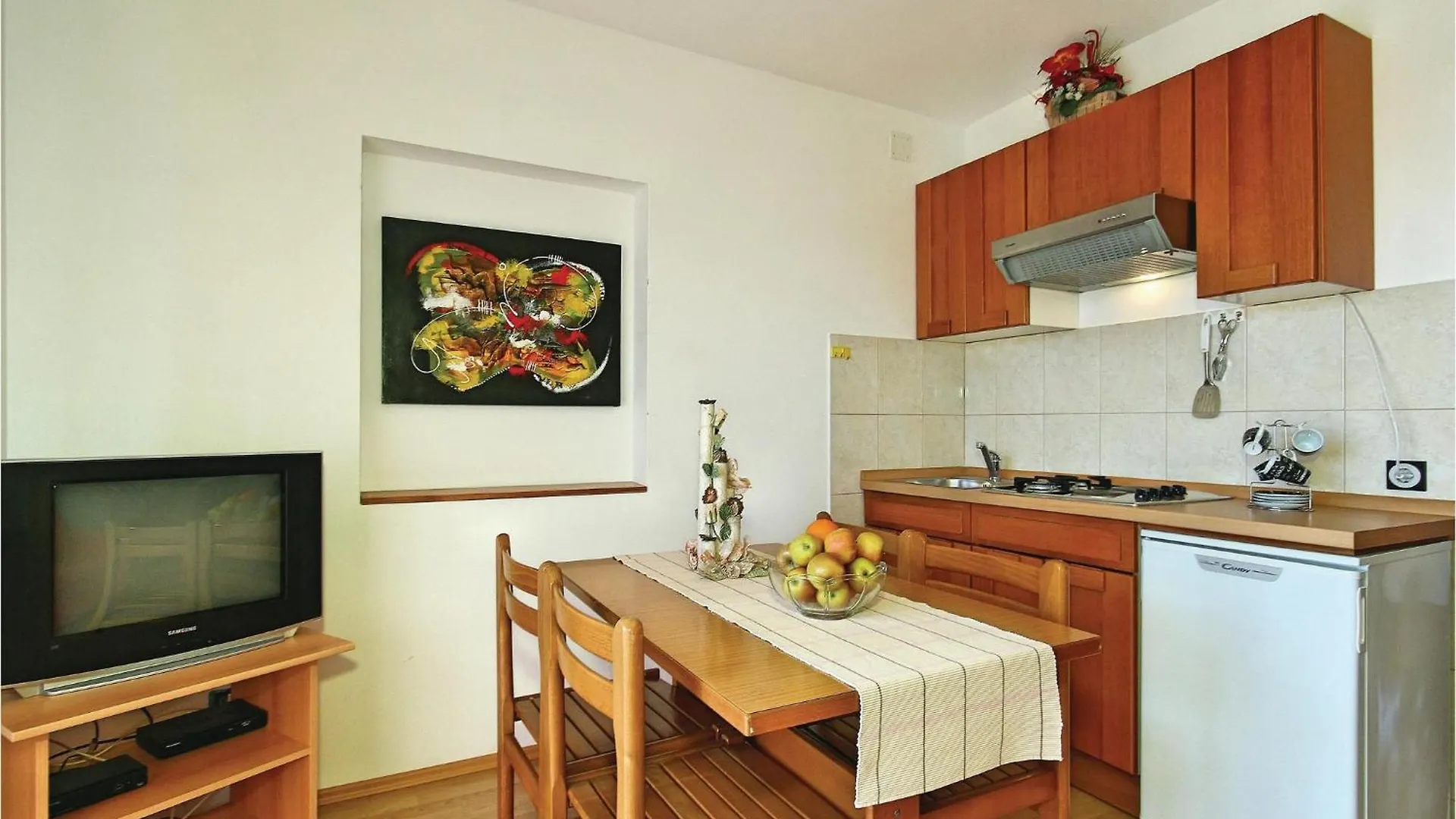 Amazing Apartment In Tar-Vabriga With Kitchen